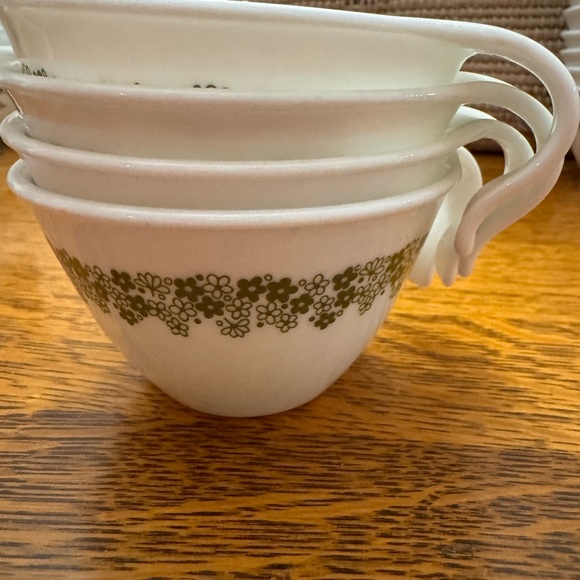 corelle spring blossom vintage cups with unusual handles - Picture 3 of 3
